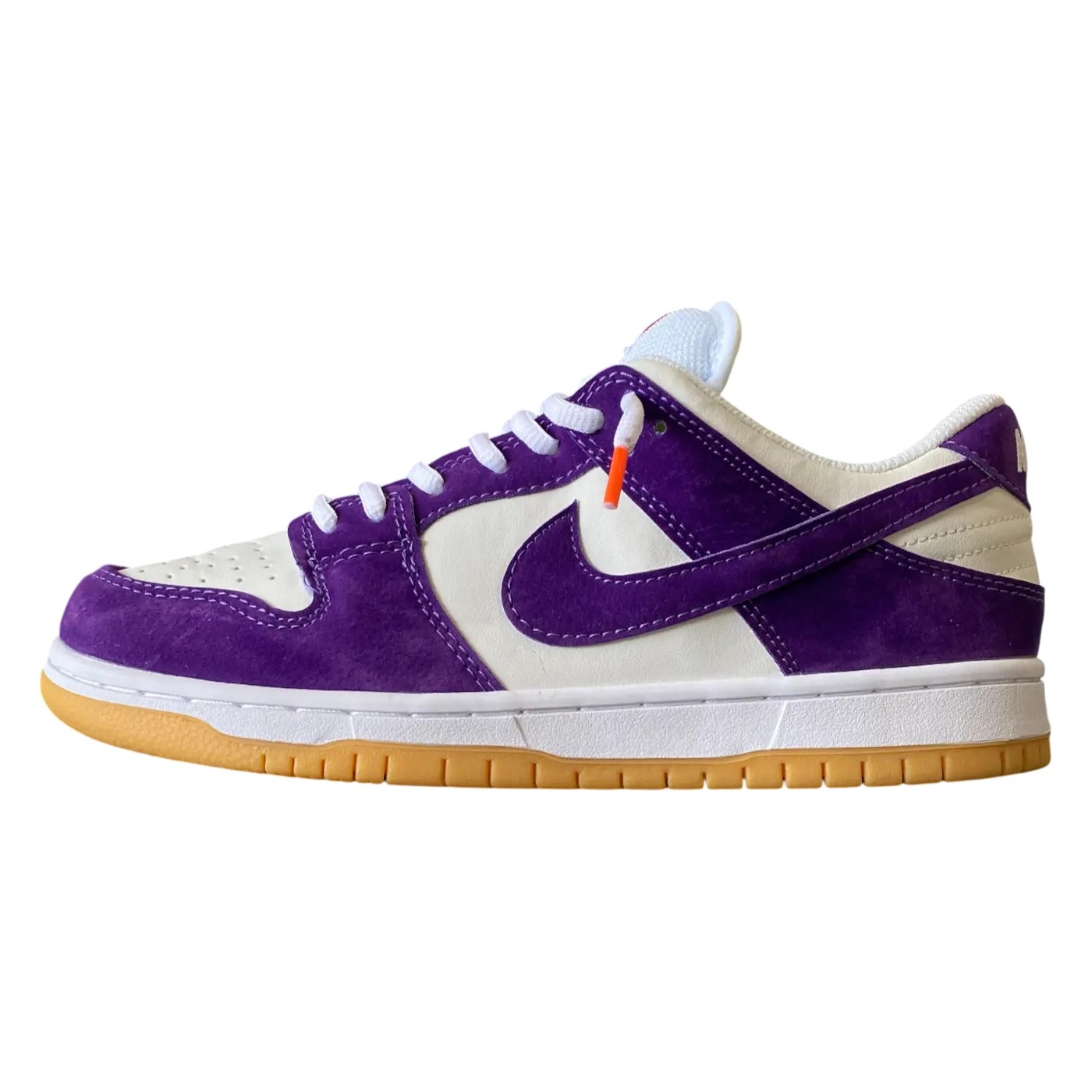 TENIS NIKE SB DUNK LOW BLANCO MORADO
