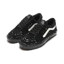 1-3-21vansskatesk8loblackmarshmallow2_1100x-1000.webp