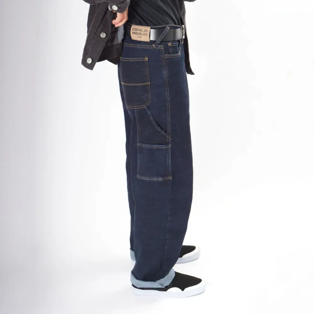 pantalon-jean-costal-de-anzuelos-carpintero-azul-oscuro-4.webp