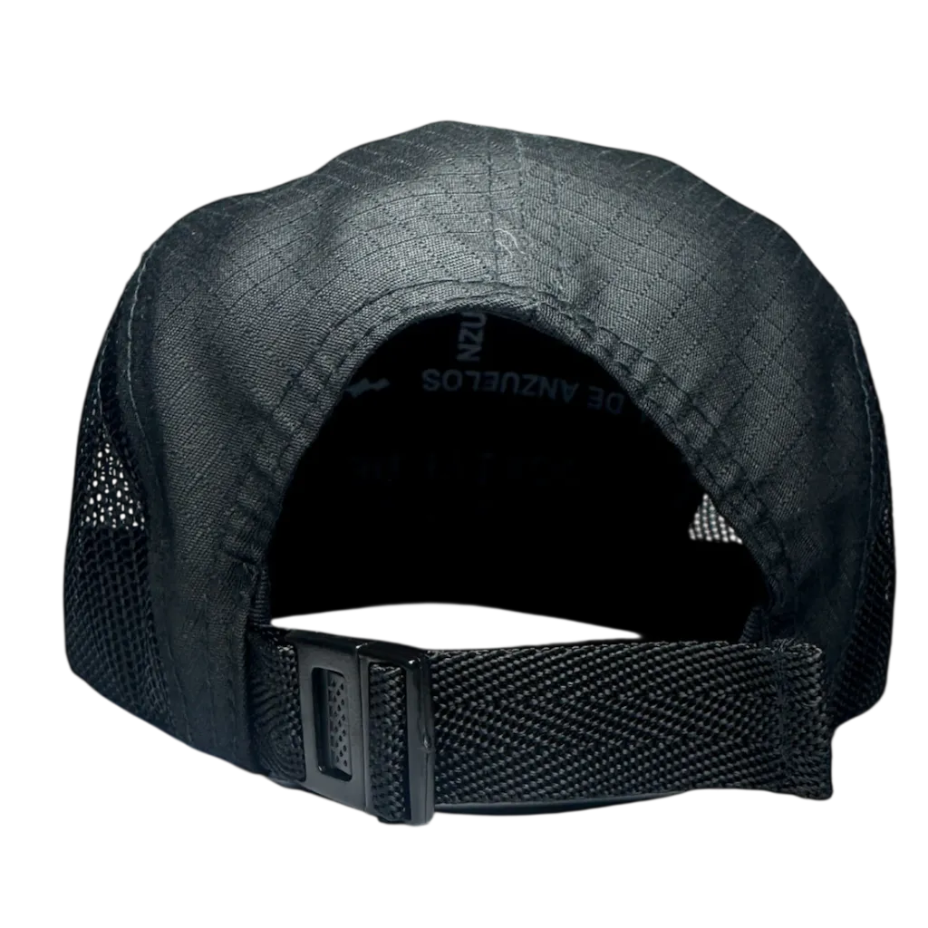 gorra-costal-de-anzuelos-brand-logo-five-panel-ripstop-negro-rojo-4.webp