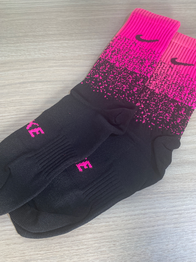 [83] MEDIAS NIKE 1.1  FUCSIA/NEGRO (DEFECTUOSA)