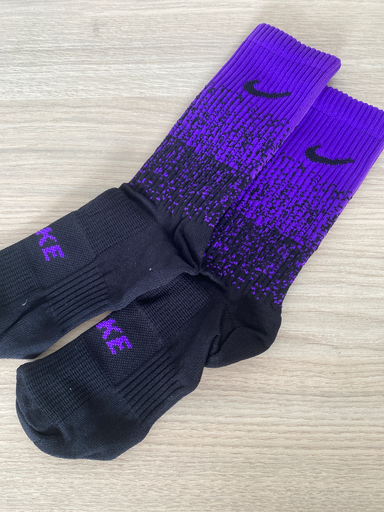 [85] MEDIAS NIKE 1.1  MORADO/NEGRO